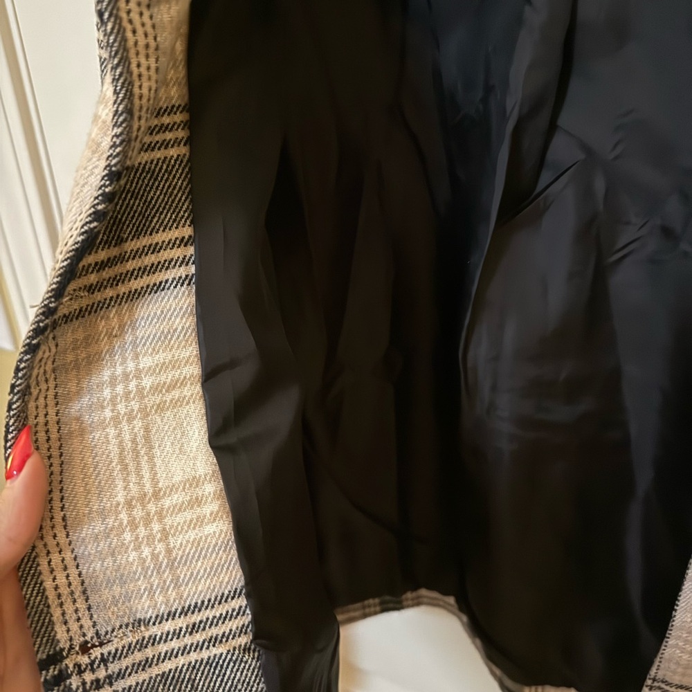 Women's Plaid Jacket - Black and Tan size medium - Picture 3 of 4